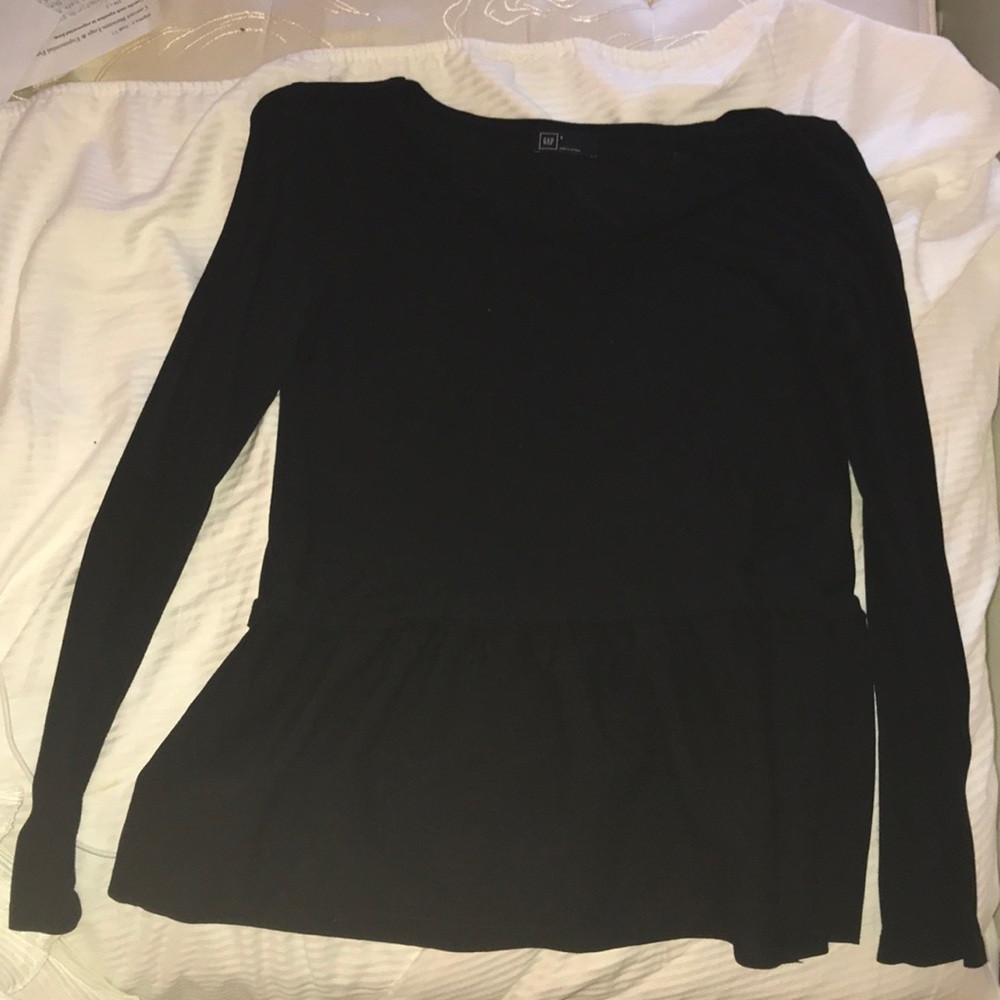 Black long sleeve T-shirt